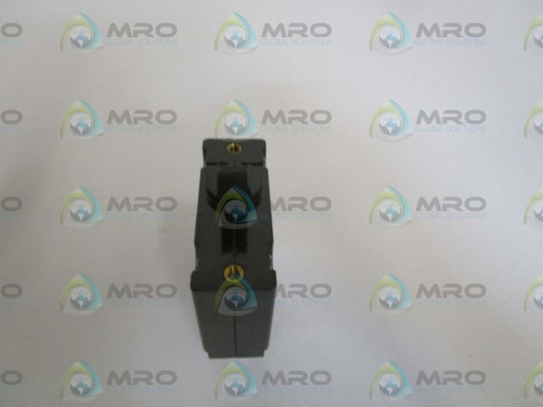 AIRPAX 15AMPS CIRCUIT BREAKER APG6-1-61-153-01  NSNP