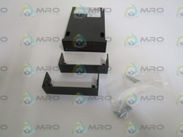 NEWPORT INC. PANEL METER 205-PV4 R C0 *NEW IN BOX*