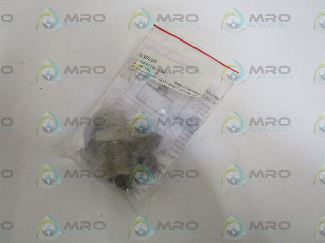 IFM EFECTOR E30025 1/2" CLAMP FITTING *NEW NO BOX*