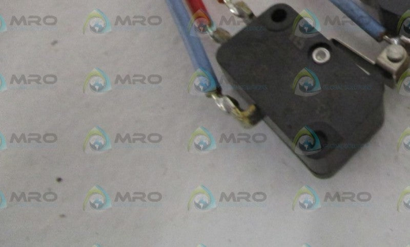 MICRO SWITCH BASIC SWITCH V3L-3052 *USED*
