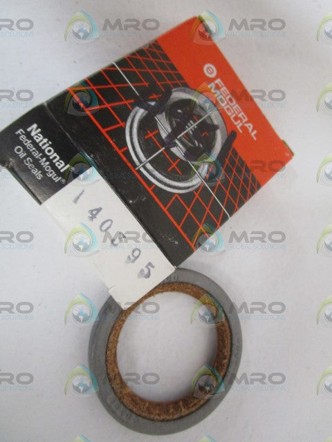 LOT OF 6 NATIONAL OIL SEAL 40395 *NEW IN BOX*