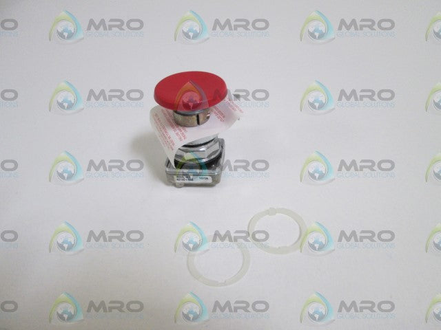 REES PUSHBUTTON 40102-502 *NEW IN BOX*