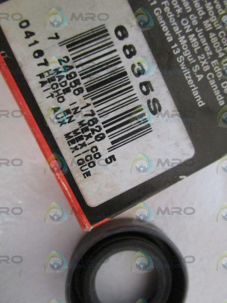 LOT OF 12 NATIONAL OIL SEAL 6835S *NEW IN BOX*
