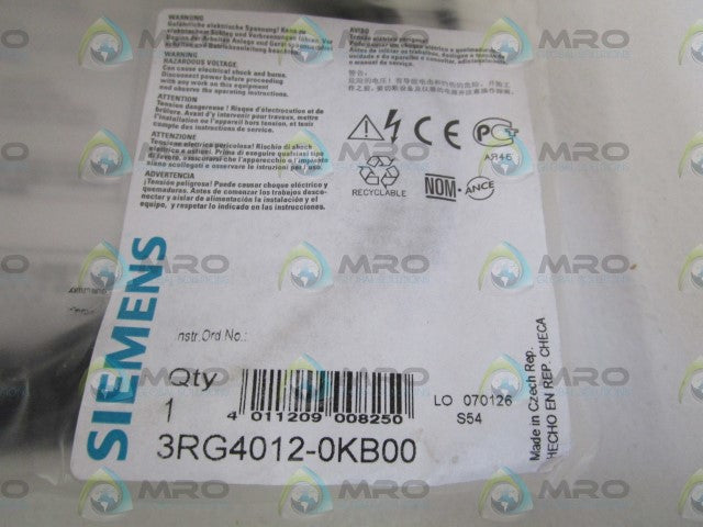 SIEMENS PROXIMITY SWITCH SENSOR 3RG4012-0KB00 * NEW IN FACTORY BAG *
