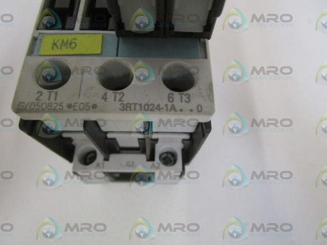 SIEMENS CONTACTOR 3RT1024-1AG20 W/ 3RH1921-1CA10 *USED*