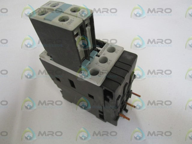SIEMENS CONTACTOR 3RT1024-1AG20 W/ 3RH1921-1CA10 *USED*