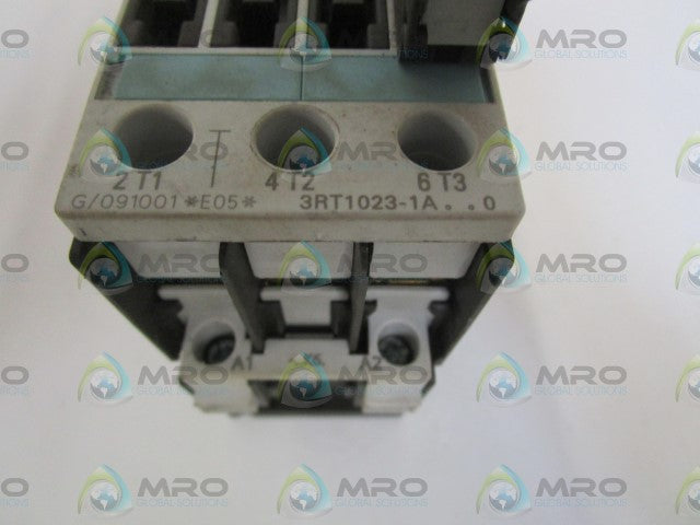 SIEMENS CONTACTOR 3RT1023-1AK60 W/ 3RH1921-1CA10 *USED*