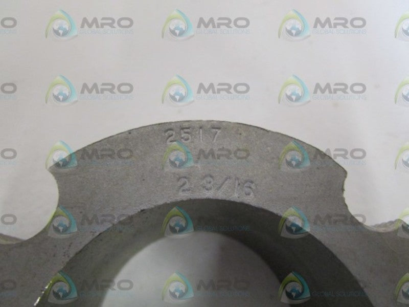 LOT OF 2 BUSHING 2517 2-3/16 *NEW NO BOX*