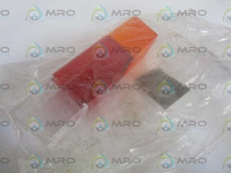 HYSTER LENS ASSEMBLY 2048368 *NEW IN BAG*