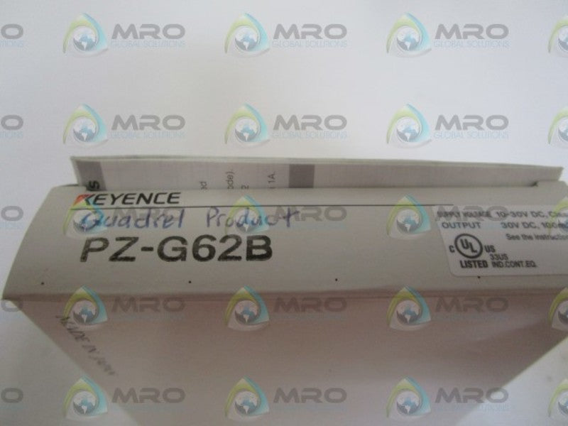 KEYENCE SENSOR PZ-G62B *NEW IN BOX*