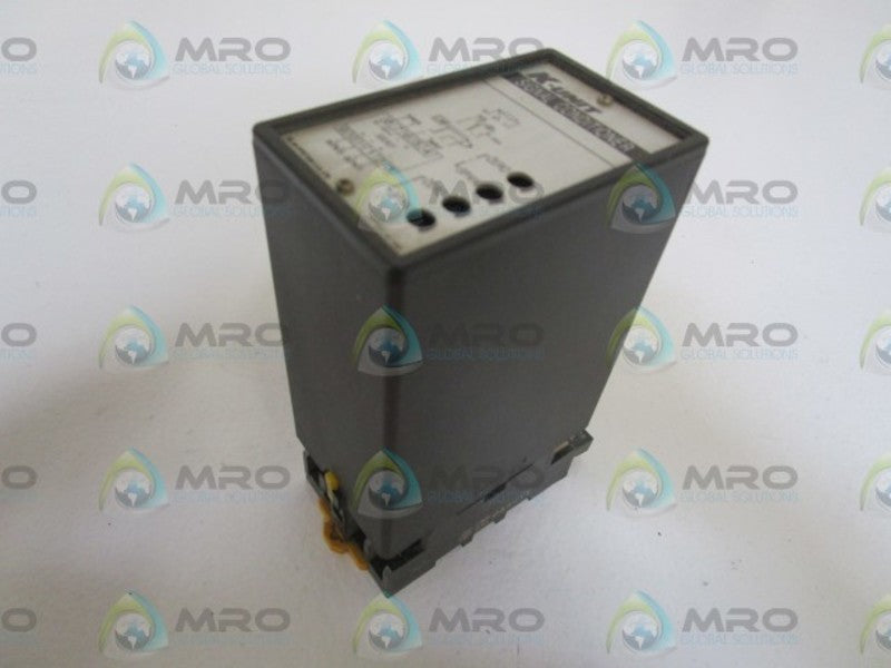M-SYSTEM 120VAC SIGNAL TRANSMITTER KWVS-AAA-F  UNMP