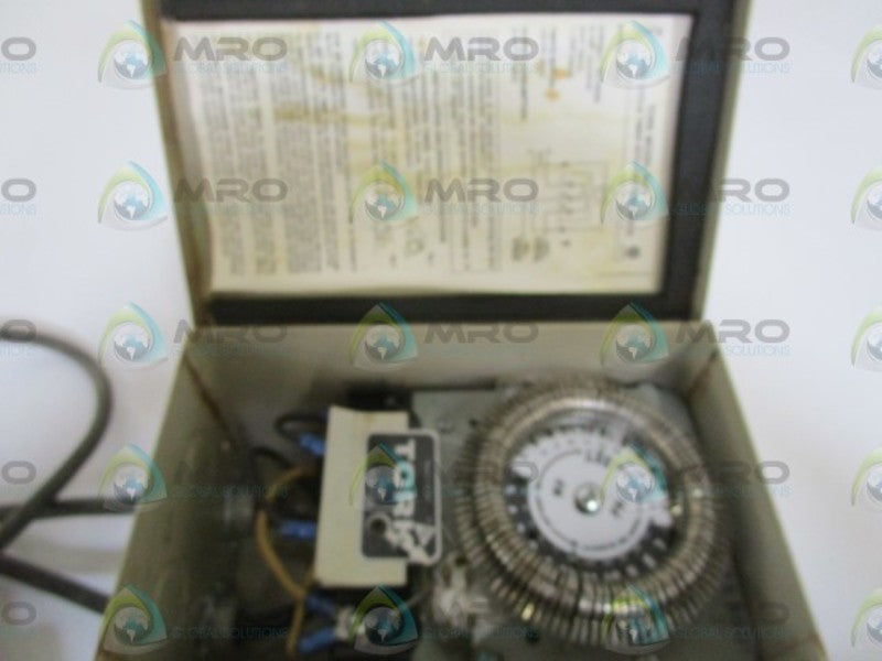 TORK DUTY CYCLE TIMER W/ OMIITTING DEVICE 8007 *USED*