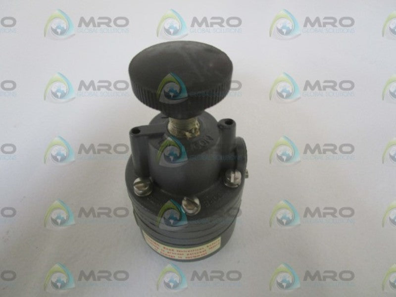 MOORE 41-100 REGULATOR *USED*