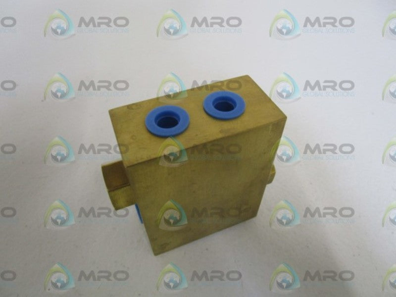 PARKER HYDRUALUIC VALVE 44035 *NEW NO BOX*