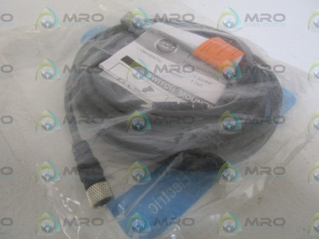 BIMBA HALL EFFET SWITCH HCQCX (AS PICTURED) * NEW IN FACTORY BAG *