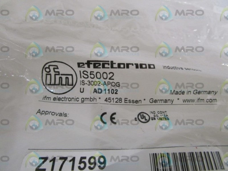 IFM EFECTOR IS5002 INDUCTIVE PROXIMITY SENSOR * NEW IN FACTORY BAG *