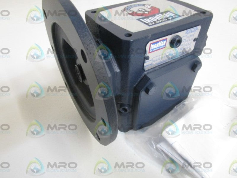 LEESON RIGHT ANGLE GEAR REDUCER BMQ818-10-L-56 *NEW NO BOX*