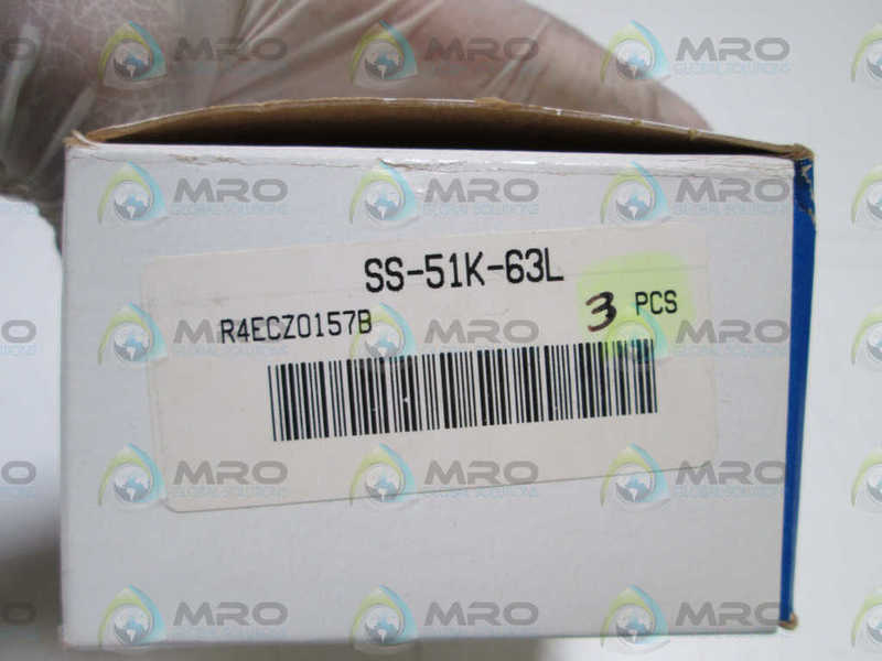 LOT OF 3 SWAGELOK LOCKING HANDLE KIT SS-51K-63L *NEW IN BOX*