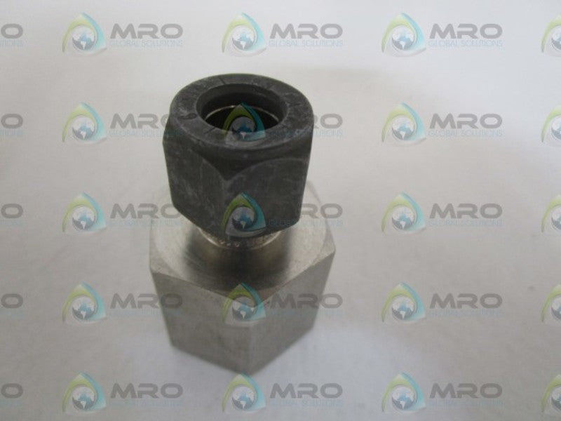 LOT OF 13 PARKER TUBE TO FEMALE PIPE ADAPTER 3/8"TX1/2"NPT *NEW NO BOX*