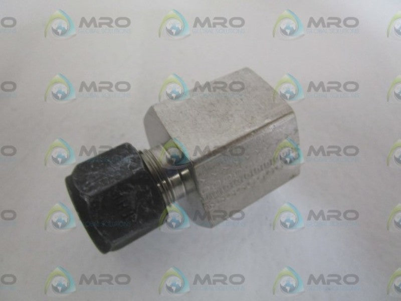 LOT OF 13 PARKER TUBE TO FEMALE PIPE ADAPTER 3/8"TX1/2"NPT *NEW NO BOX*