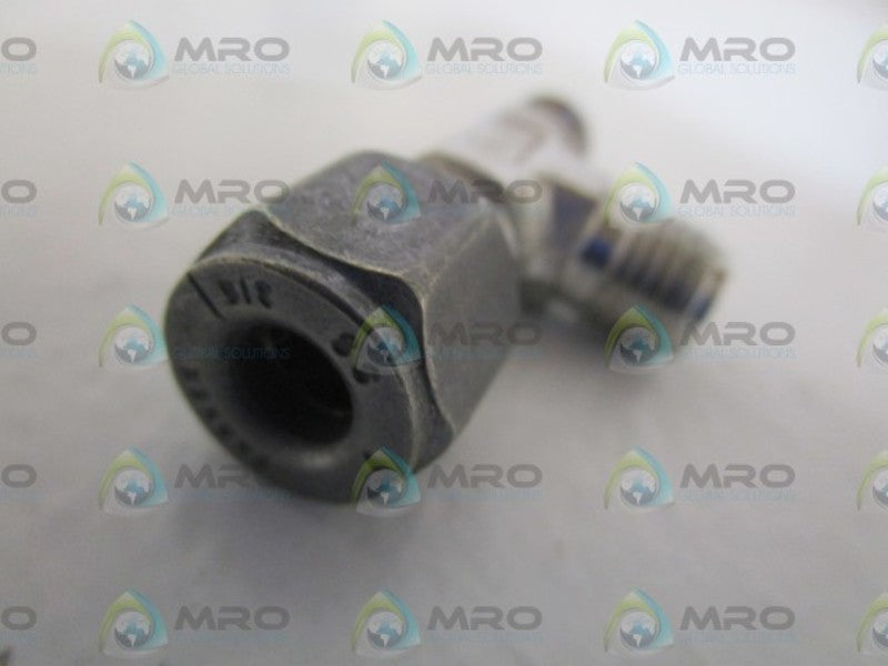 PARKER 1/4"X1/8" MALE RUN TEE 4-2-4RBZ * NEW OUT OF BOX *
