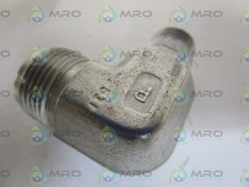 LOT OF 3 PARKER 1/2"X1/4" MALE ELBOW 8-4CBZ *USED*