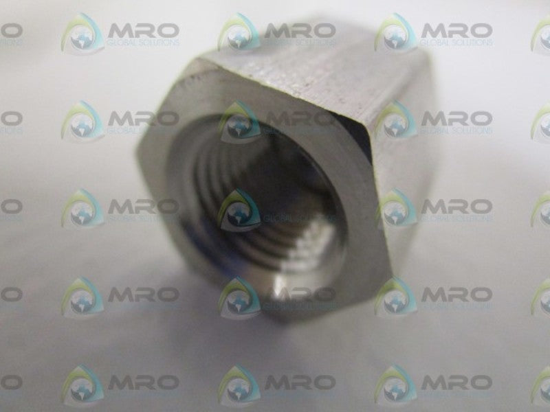LOT OF 10 PARKER FEMALE ADAPTER 1/4" T X 1/4" NPT *NEW NO BOX*