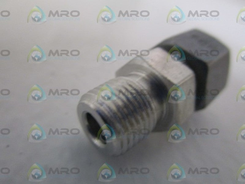 LOT OF 3 PARKER TUBE TO MALE PIPE ADAPTER 1/4" T X 1/8" *NEW NO BOX*