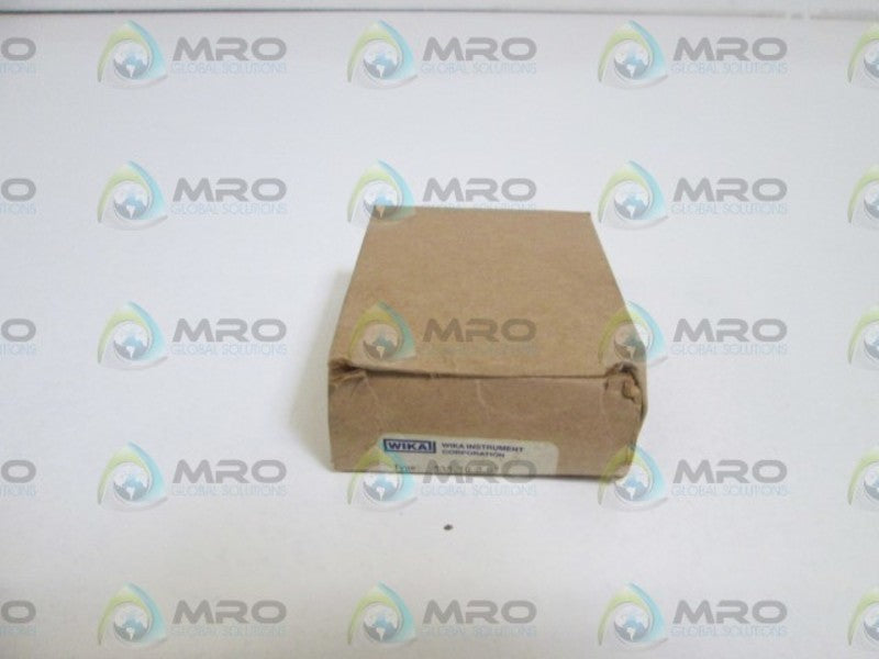 WIKA 4253230 111.10 2.5" GAUGE 3000 PSI  NSMP