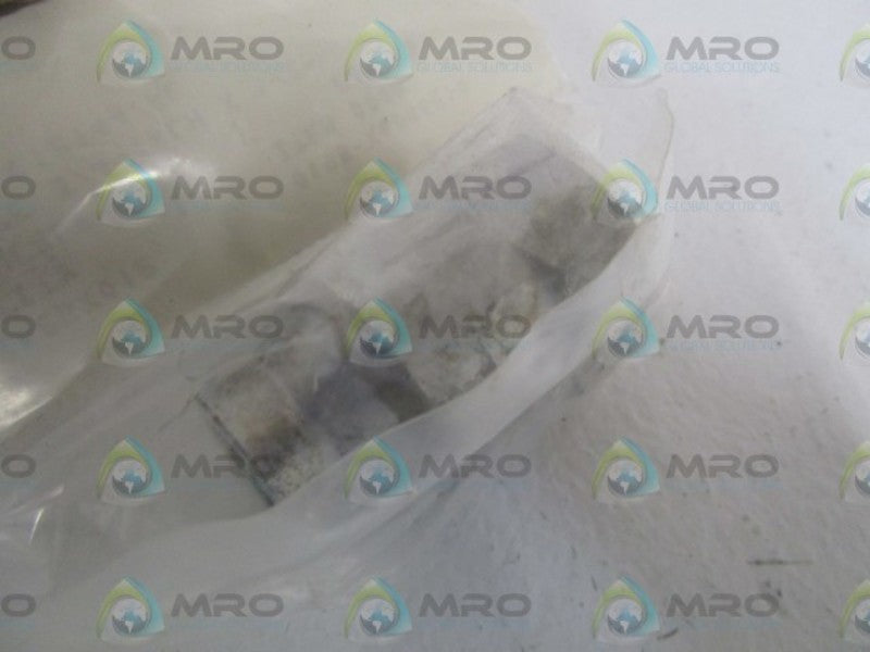FISHER TURNBUCKLE 22A9625X012 *NEW IN BAG*