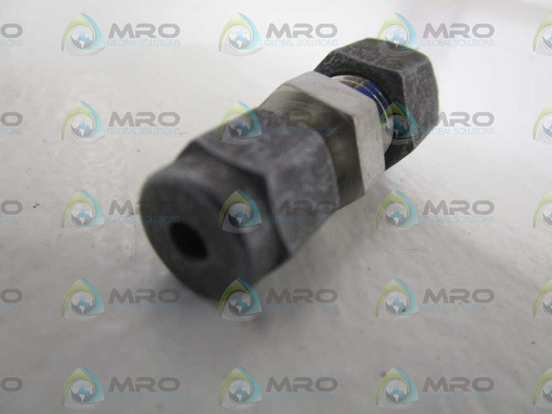 LOT OF 4 PARKER 1/4"T X 1/8" NPT TUBE UNION 4-2-HBZ *NEW NO BOX*