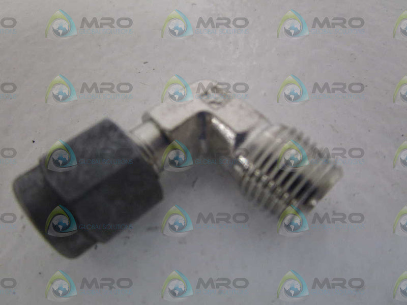 PARKER 1/8"T X 1/8P MALE ELBOW 2-2CBZ-SS *NEW NO BOX*