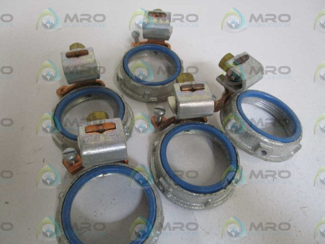 LOT OF 5 THOMAS & BETTS 2" GROUDING BUSHING INSULATED 3889 *NEW IN BOX*