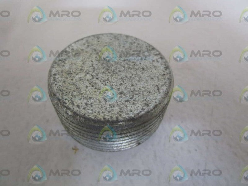 LOT OF 7 CROUSE-HINDS 1-1/4" CONDUIT PLUG PLG4 *NEW NO BOX*