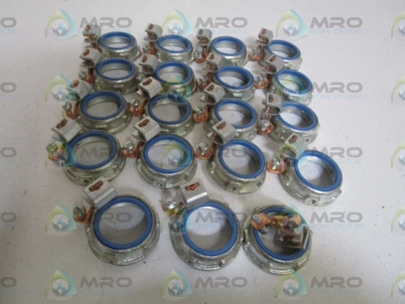 LOT OF 19 THOMAS & BETTS 1-1/2" INSULATED GROUDING BUSHINGS 3874 *NEW IN BOX*