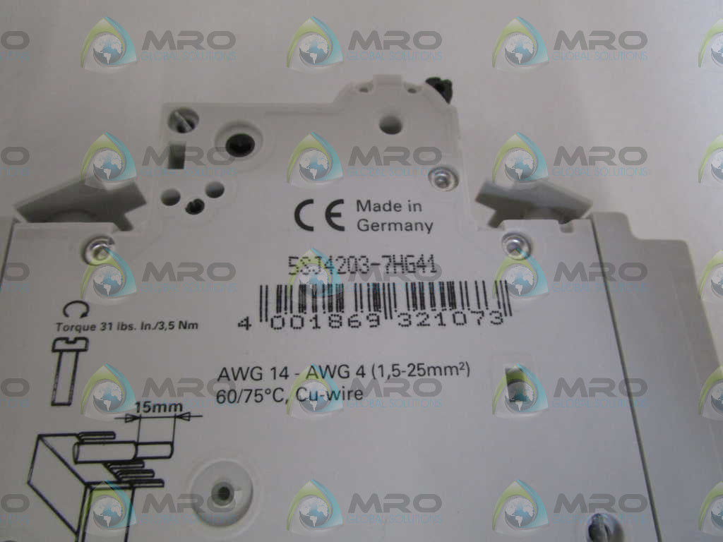 SIEMENS 5SJ4203-7HG41 CIRCUIT BREAKER 3A *NEW IN BOX*