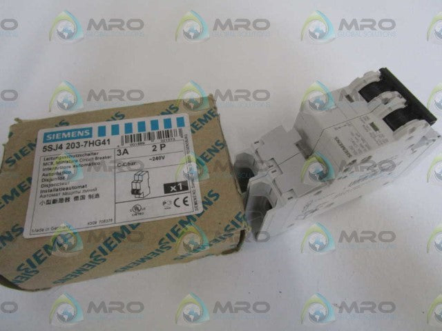 SIEMENS 5SJ4203-7HG41 CIRCUIT BREAKER 3A *NEW IN BOX*