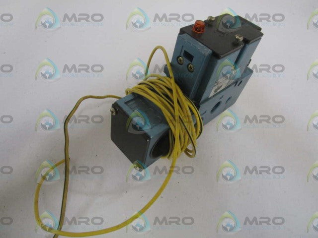 MAC 82A-AC-CKA-TM-DAAP-1DA SOLENOID VALVE (AS PICTURED) *USED*