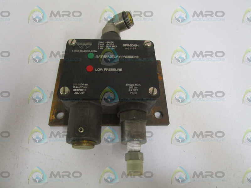 BARKSDALE 9048-4-N PRESSURE SWITCH CONTROL 200/3000 PSI  UNMP