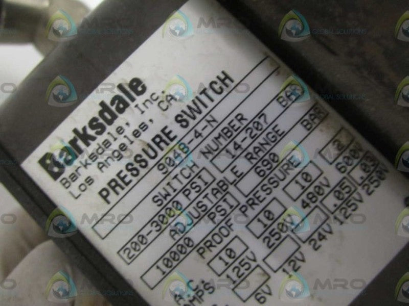 BARKSDALE 9048-4-N PRESSURE SWITCH CONTROL 200/3000 PSI  UNMP