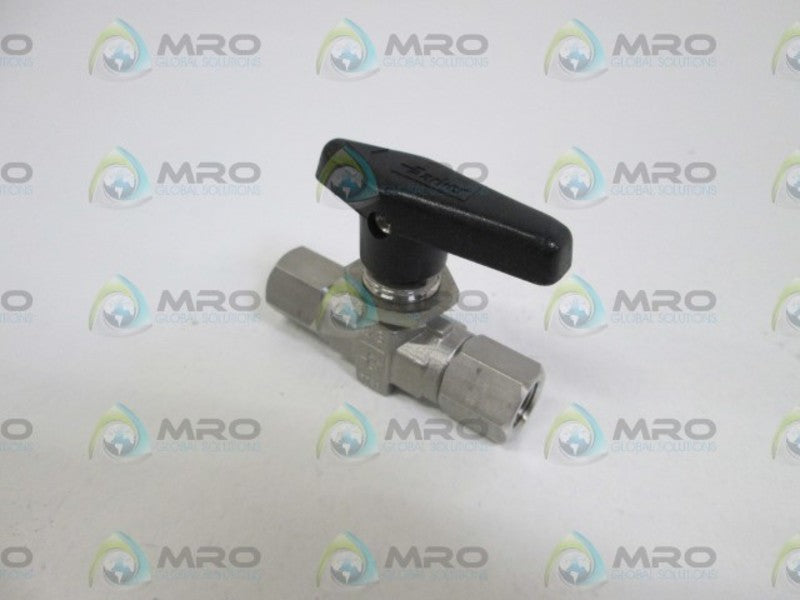 PARKER VALVE 4F-B6LJ2-SSP *NEW IN BOX*
