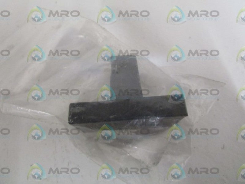 INDUSTRIAL MRO 350E-1-13-173 CARRIAGE LUG *NEW NO BOX*