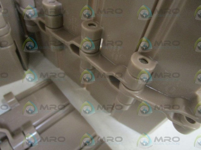 REXNORD LF820K4.5 10FT CONVEYOR CHAIN *NEW IN BOX*