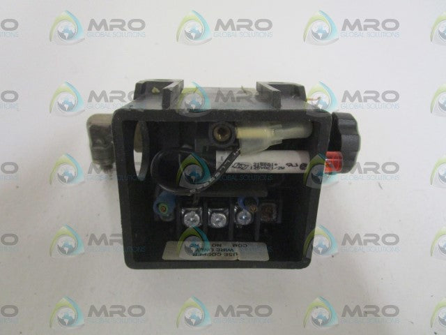 UNITED ELECTRIC 24-14418 PRESSURE DIFFERENTIAL SWITCH *USED*
