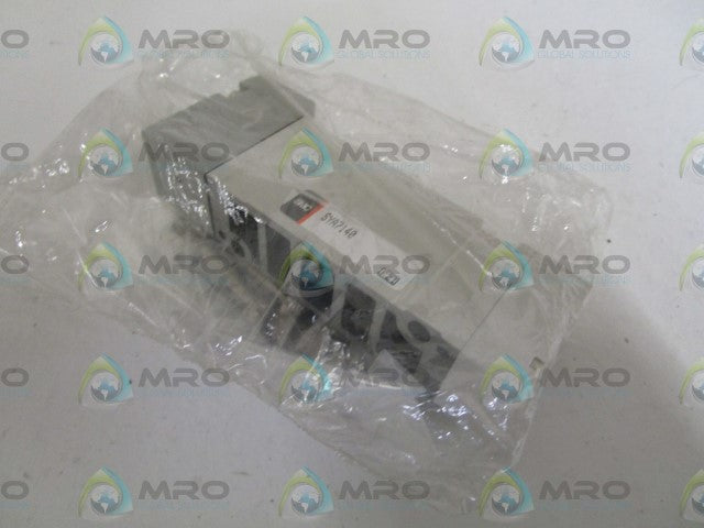 SMC SYA7140 AIR PILOT VALVE *NEW NO BOX*