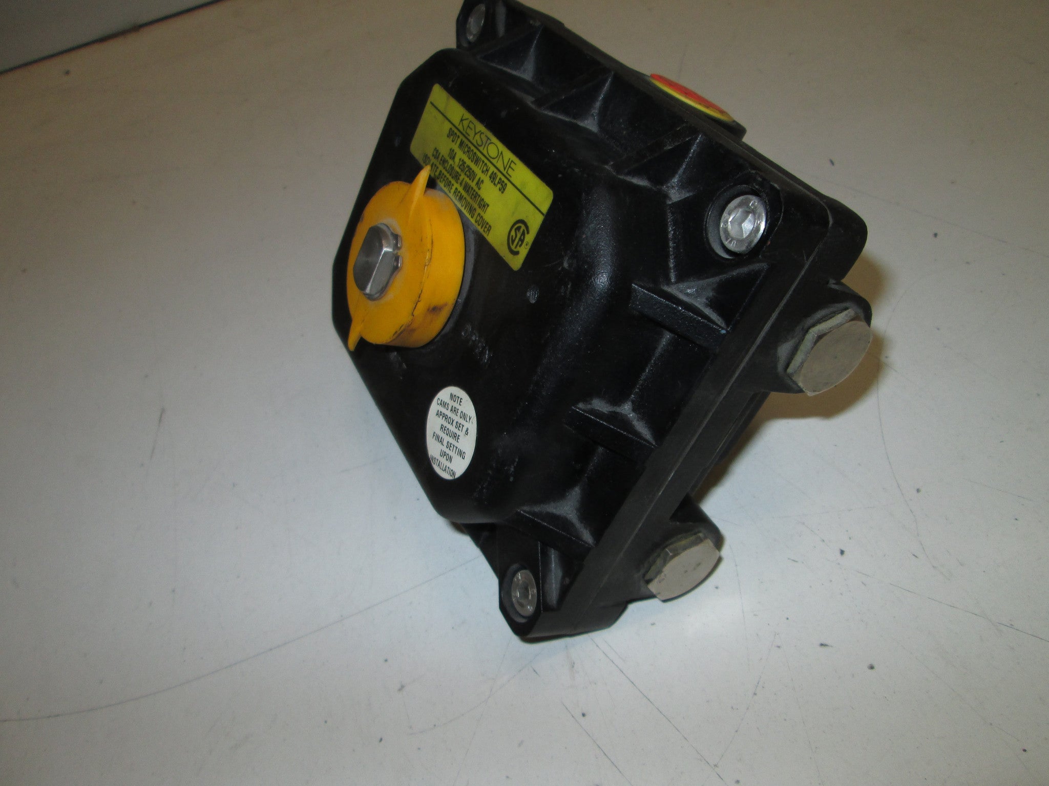 KEYSTONE SPDT MICROSWITCH 49LP59 (AS PICTURED) *AS IS*