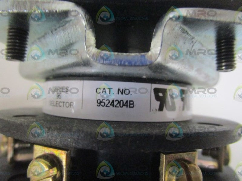 GENERAL ELECTRIC 9524204B SELECTOR SWITCH *NEW IN BOX*