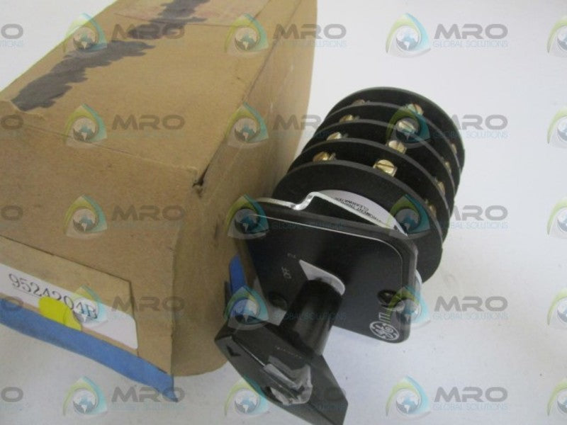 GENERAL ELECTRIC 9524204B SELECTOR SWITCH *NEW IN BOX*