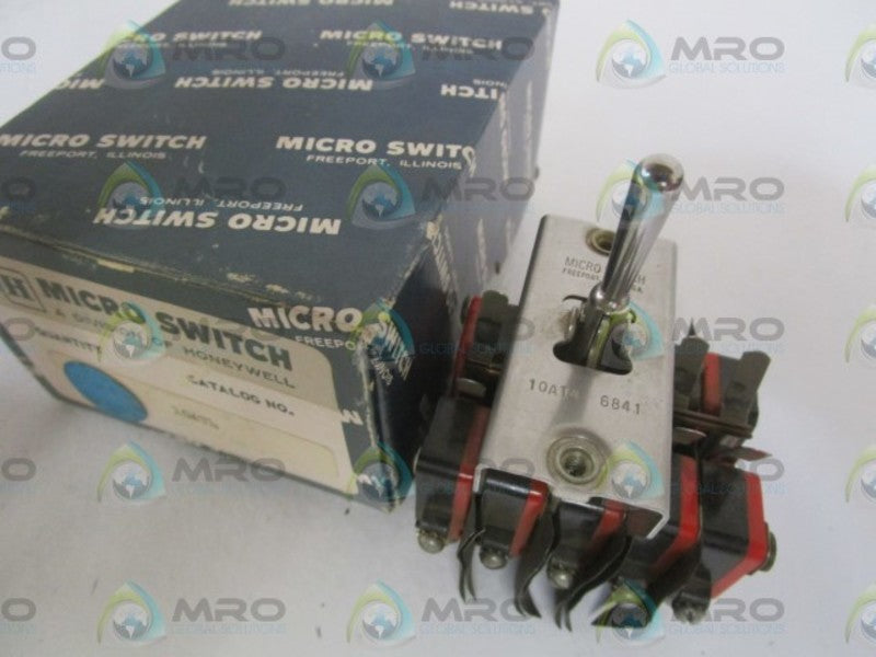 MICRO SWITCH 10AT4 TOGGLE SWITCH  NSMP
