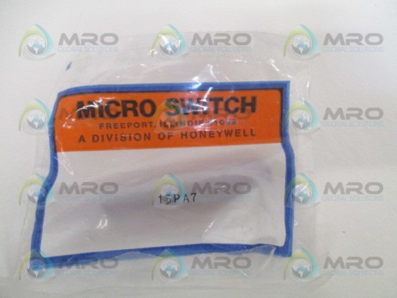 MICROSWITCH 15PA7 LAMP EXTRACTOR * NEW IN FACTORY BAG *